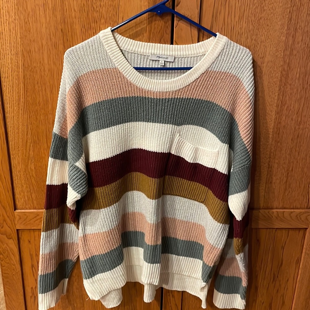 CLOSET CLEAN OUT!! Womens sweater